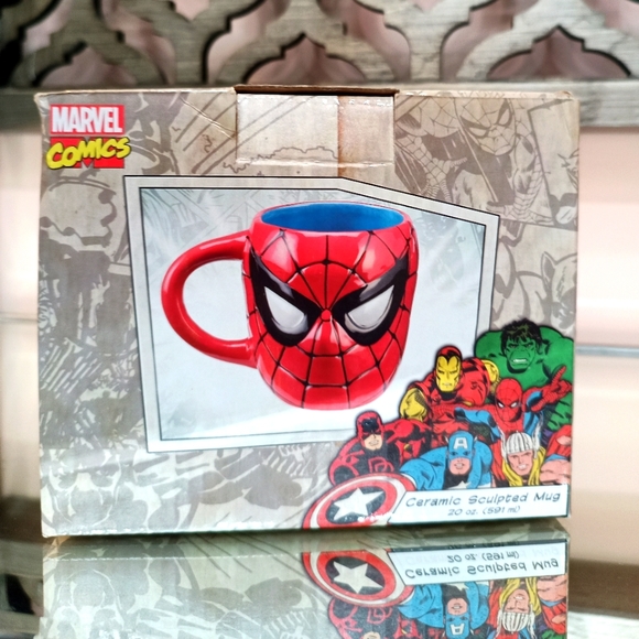 MARVEL Spider-Man Mug 20 oz - Picture 8 of 16